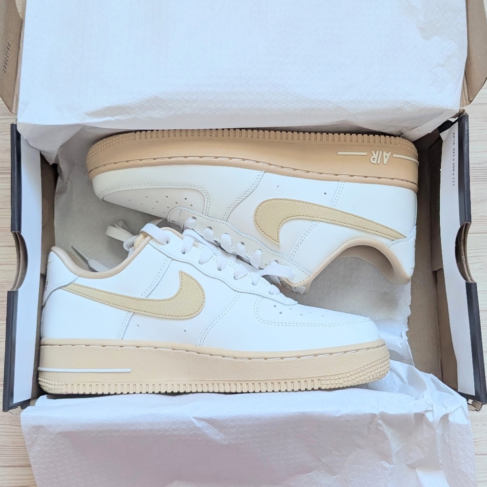 🆕 Nike Air Force 1 ’07 Women's Sneakers (SAIL/Vintage Green/Sesame)
